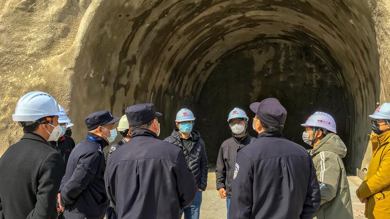 省公安厅治安监督管理总队深入基层开展疫情防控期间爆破作业项目复工情况调研