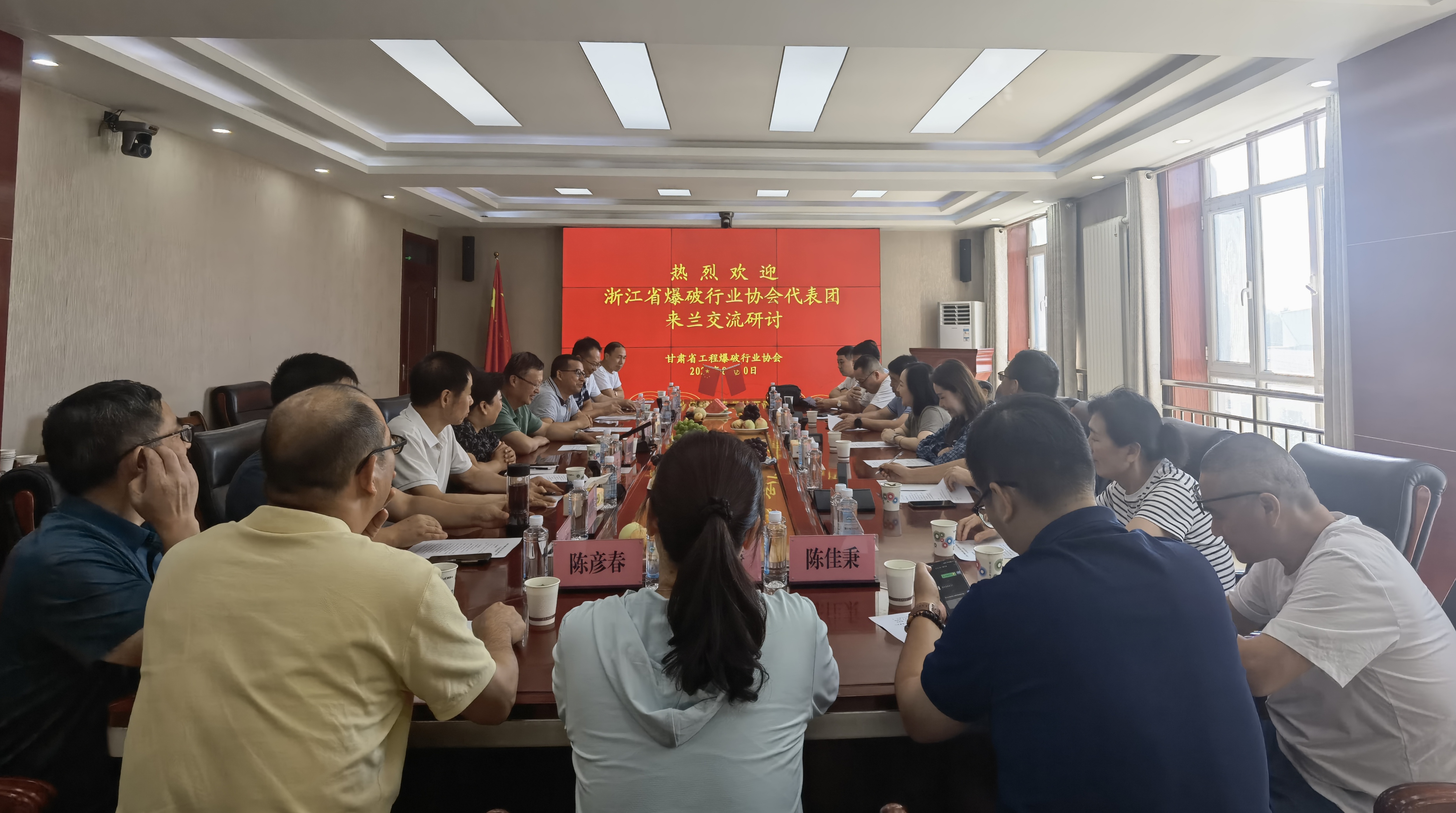 598e18082cdd2caa47be640a6667800_副本.jpg
